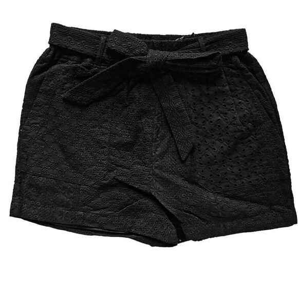Blank NYC Legend Pull-on Belted Lined Eyelet Shorts Black Medium - Picture 1 of 9